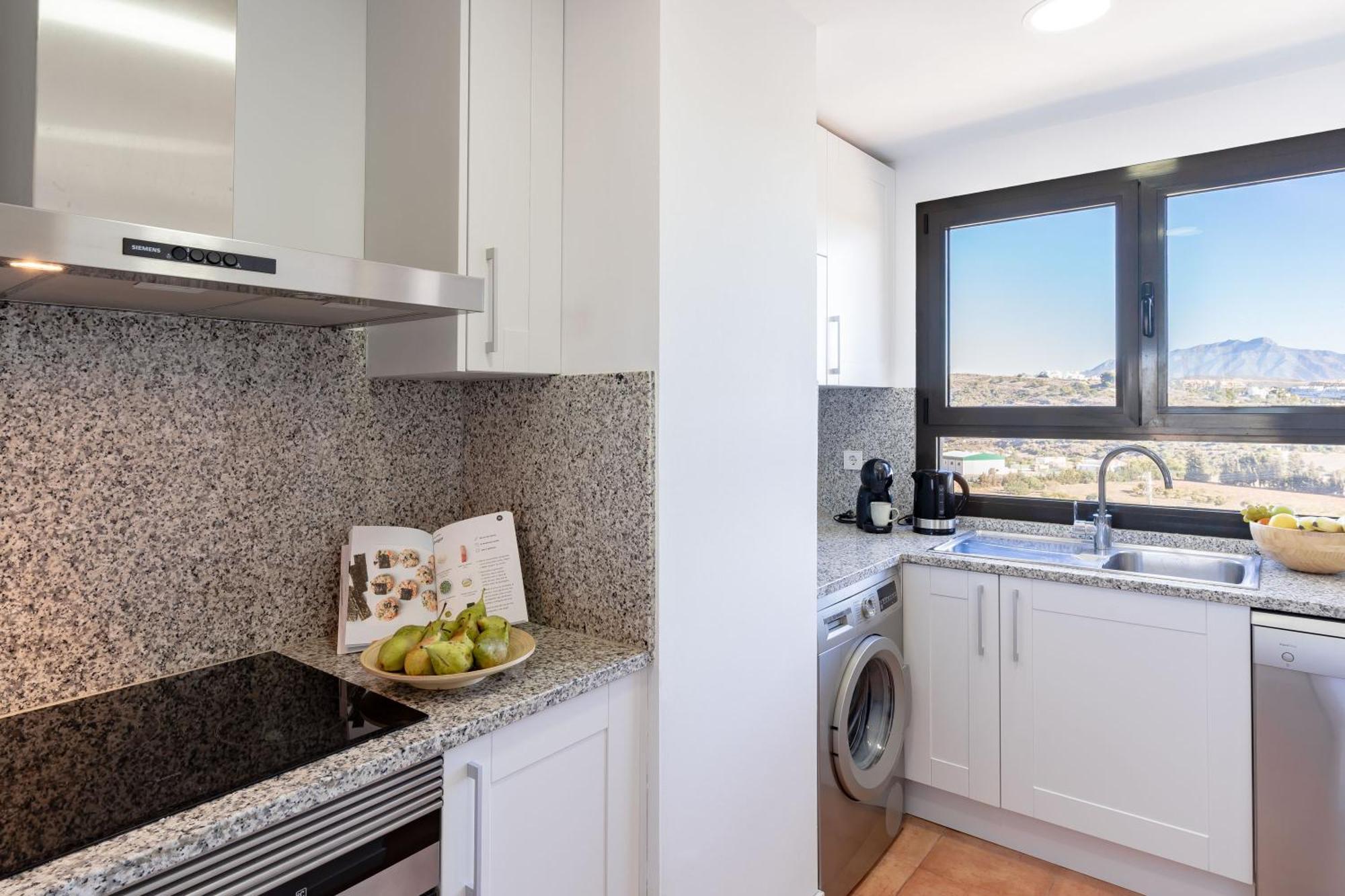 Penthouse In With Panoramic Sea View Holiday home *