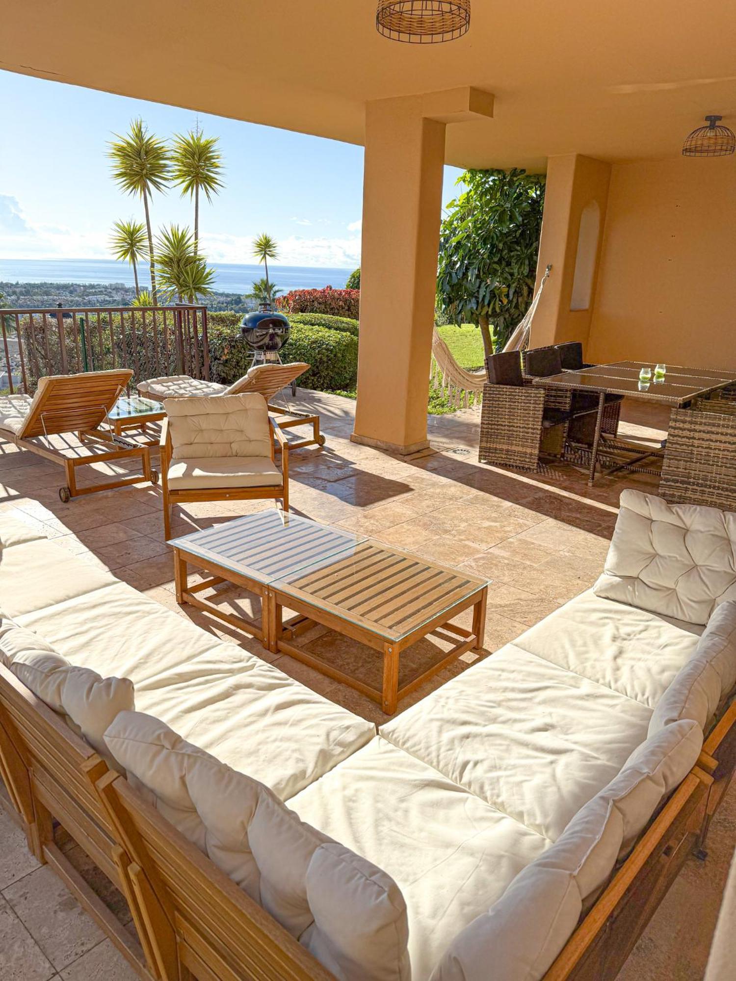 Sea And Mountain View With 4 Pools Apartment Estepona