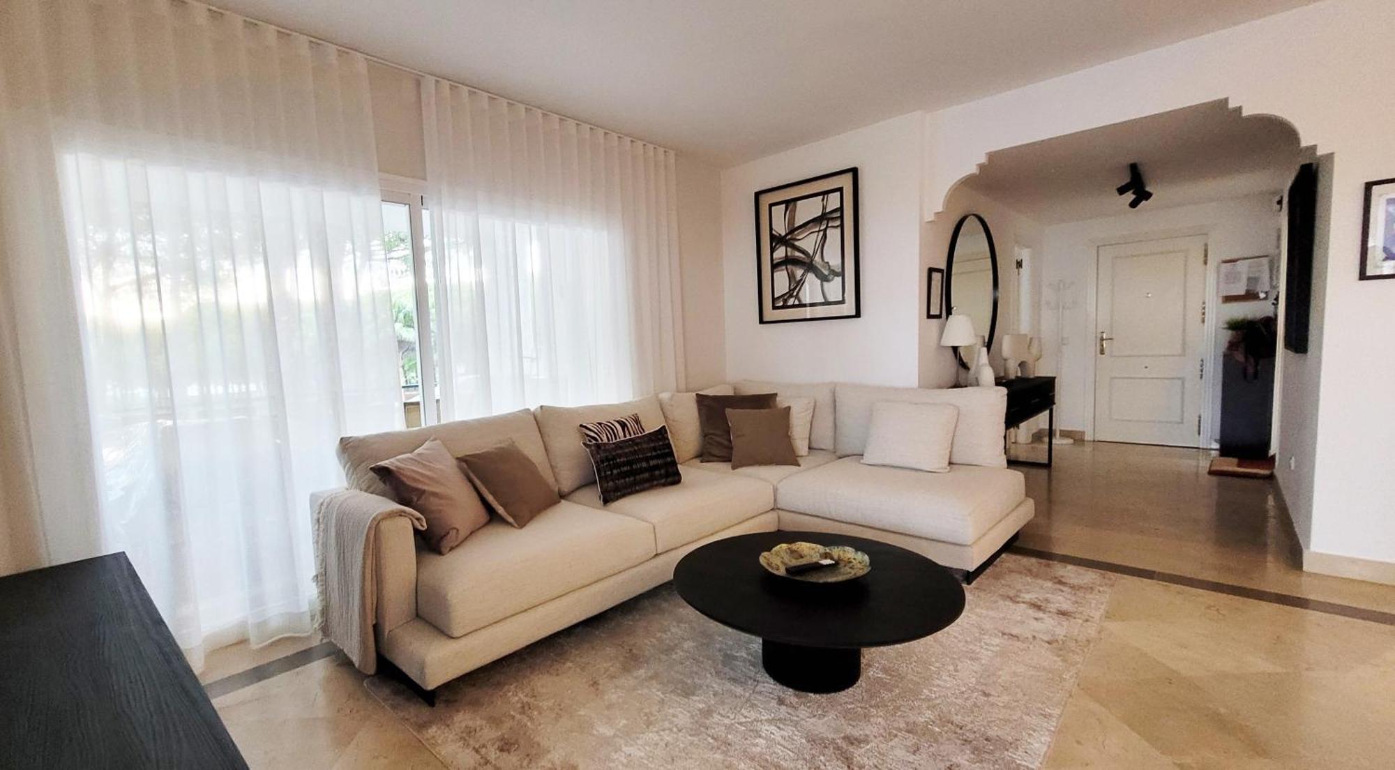 Apartment In El Presidente Side New Golden Mile