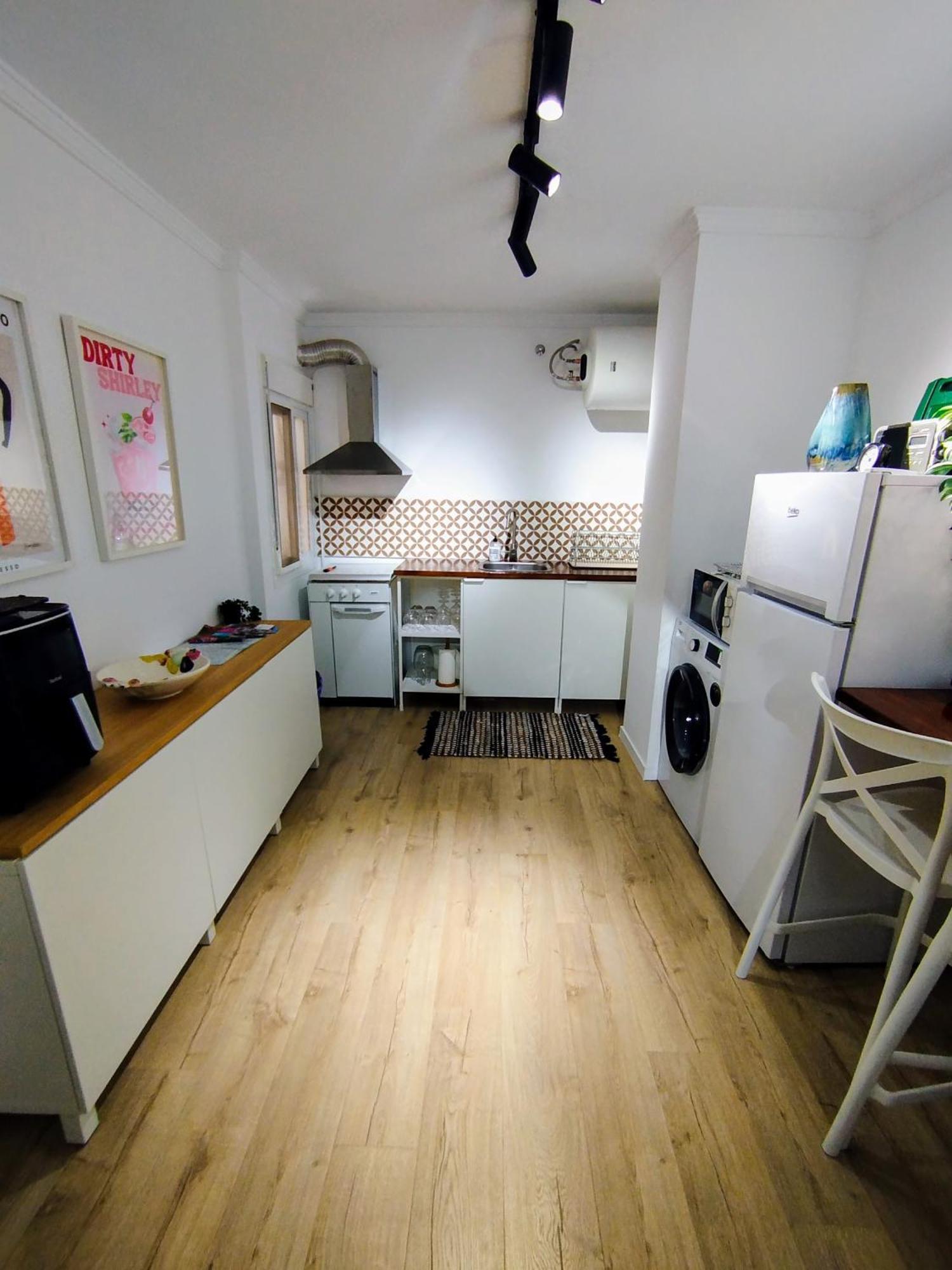 Appartement Impressive With 3 Bedrooms Metres From The *
