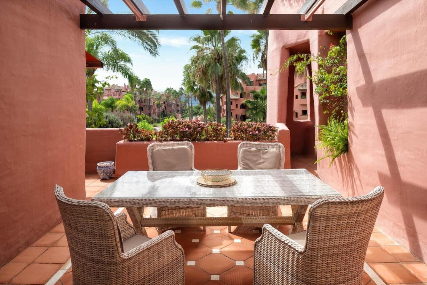 Apartamento Beachfront Penthouse, Pool Gym *