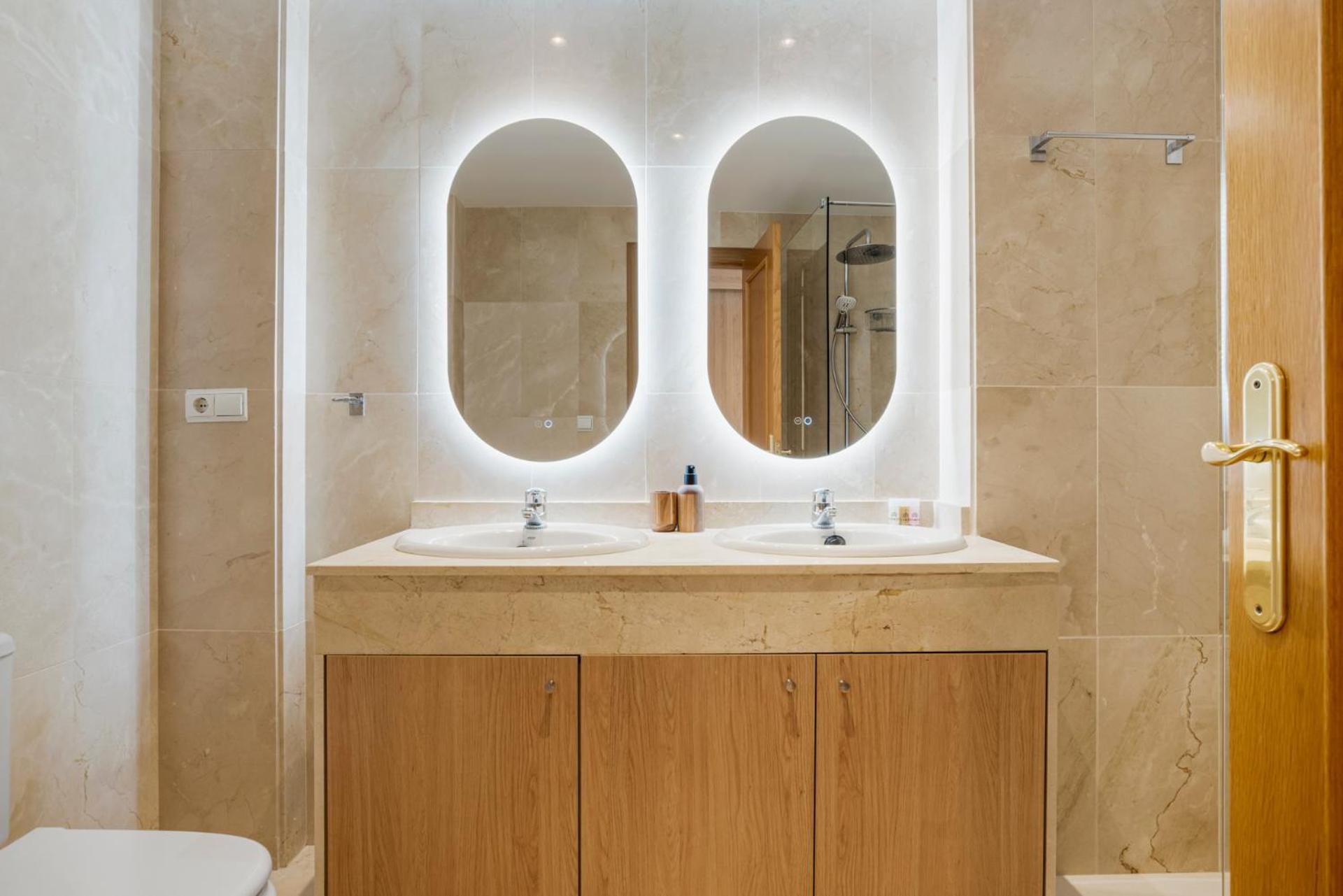 Luna Del Mar - Luxury With Jacuzzi Apartment