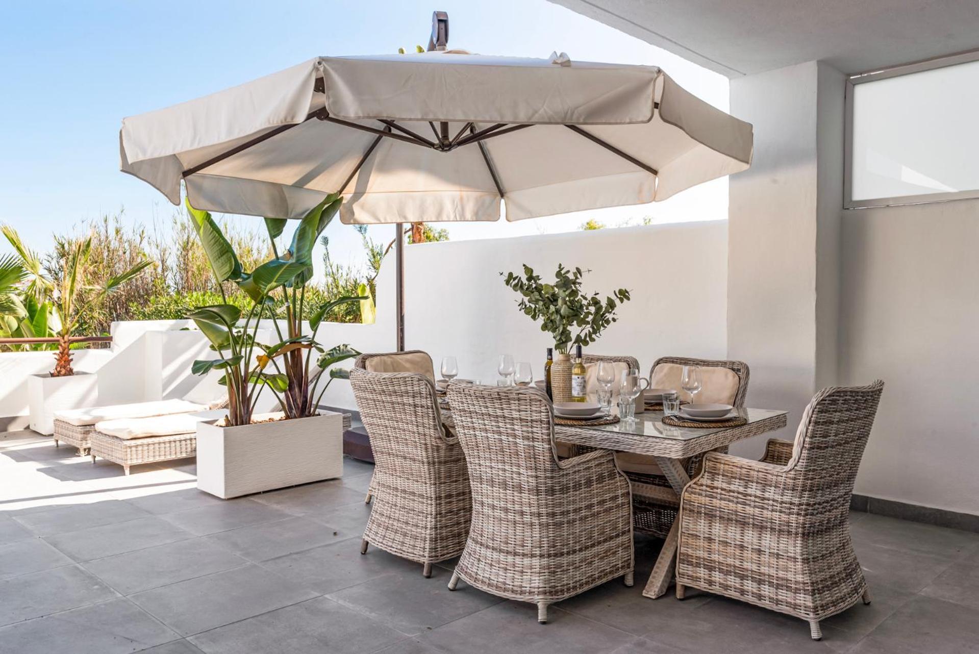 Luna Del Mar - Luxury With Jacuzzi Apartment