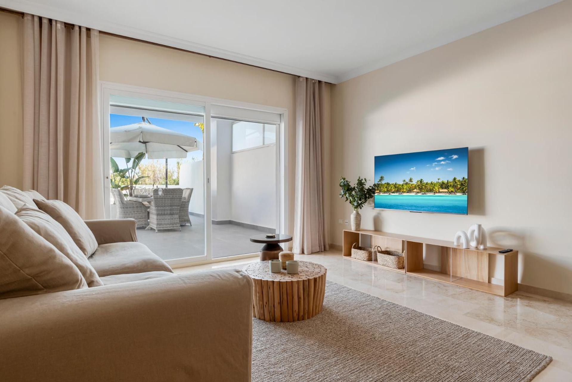 Luna Del Mar - Luxury With Jacuzzi Apartment