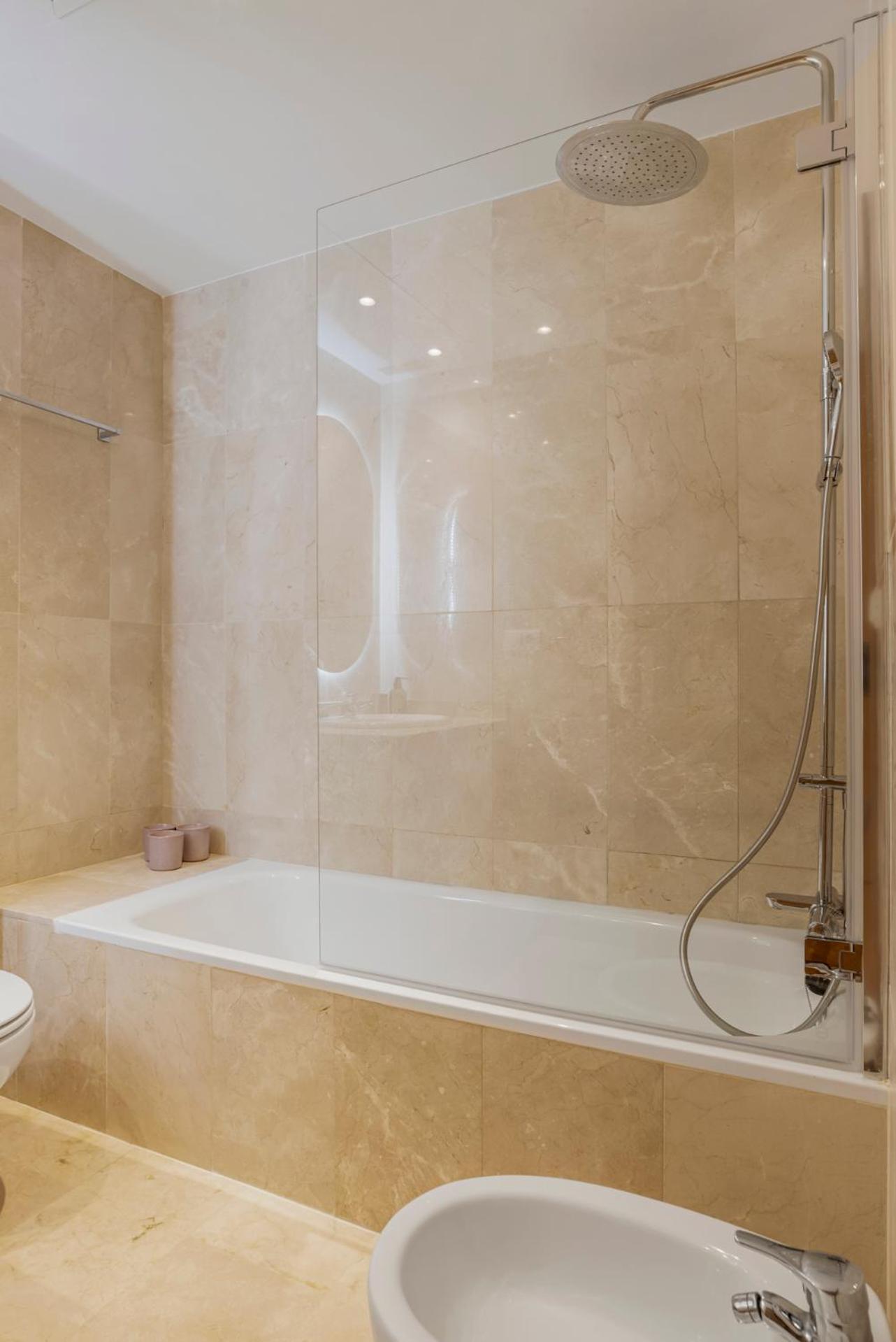 Luna Del Mar - Luxury With Jacuzzi Apartment *