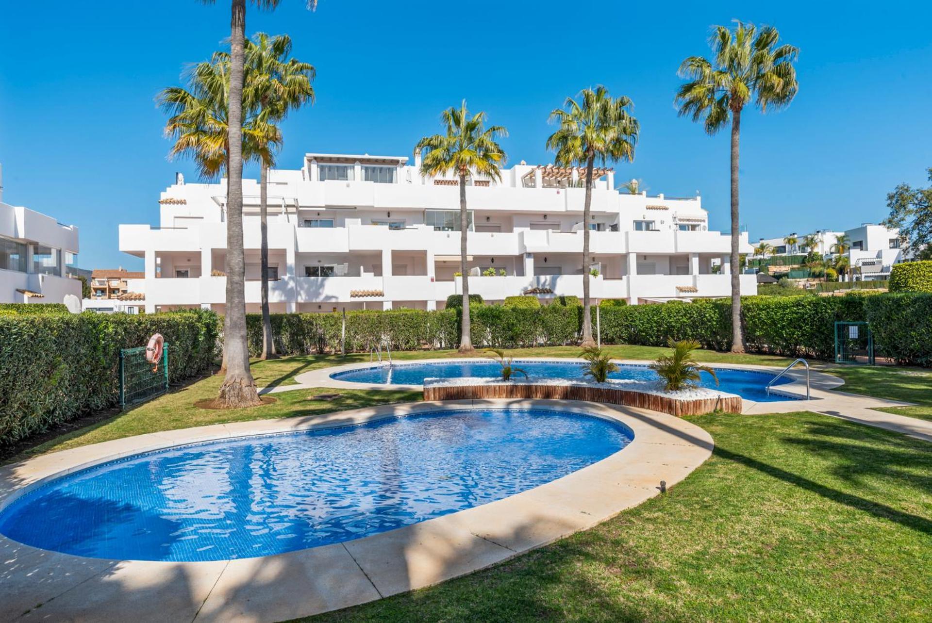 Luna Del Mar - Luxury With Jacuzzi Apartment Estepona