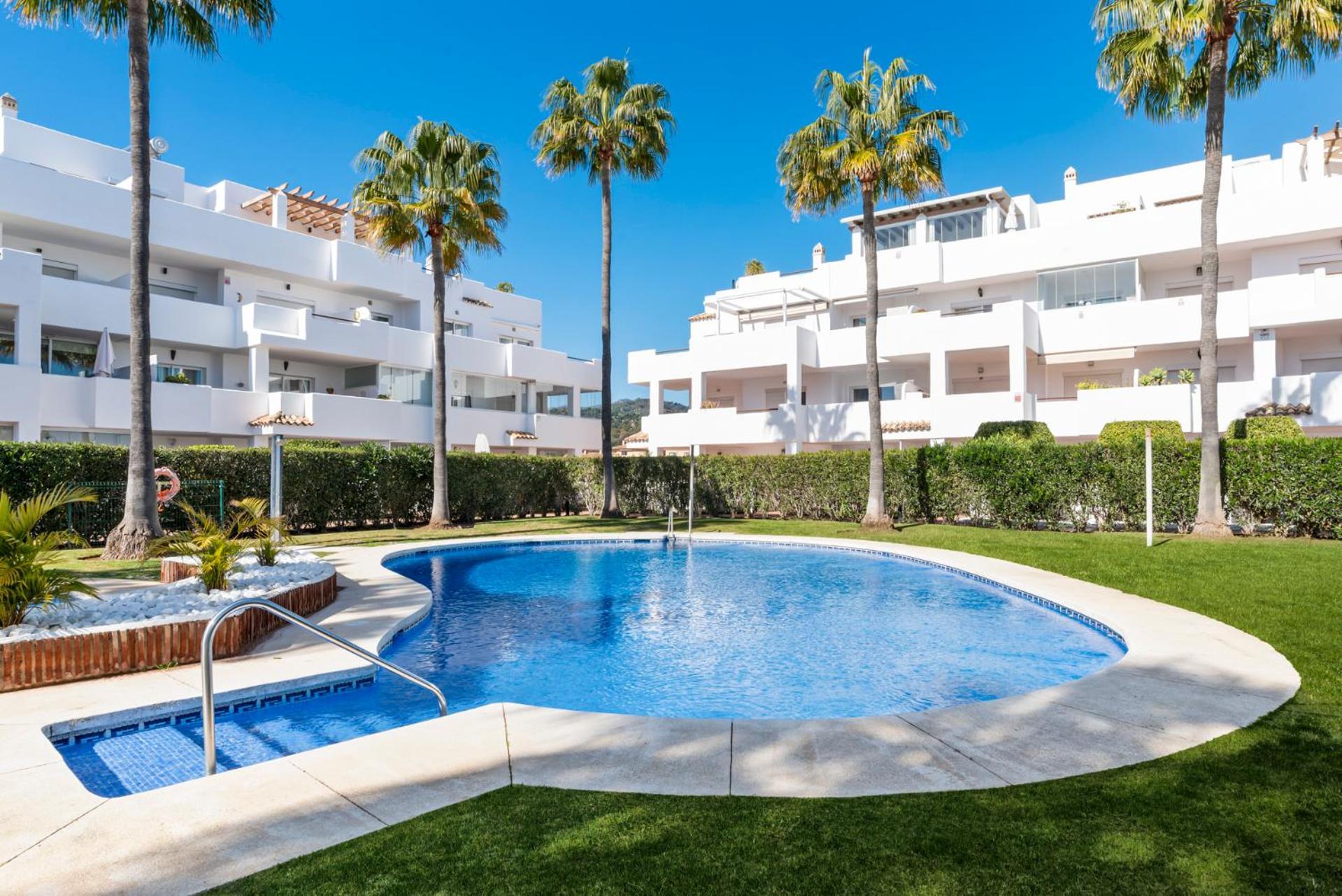 Luna Del Mar - Luxury With Jacuzzi Estepona