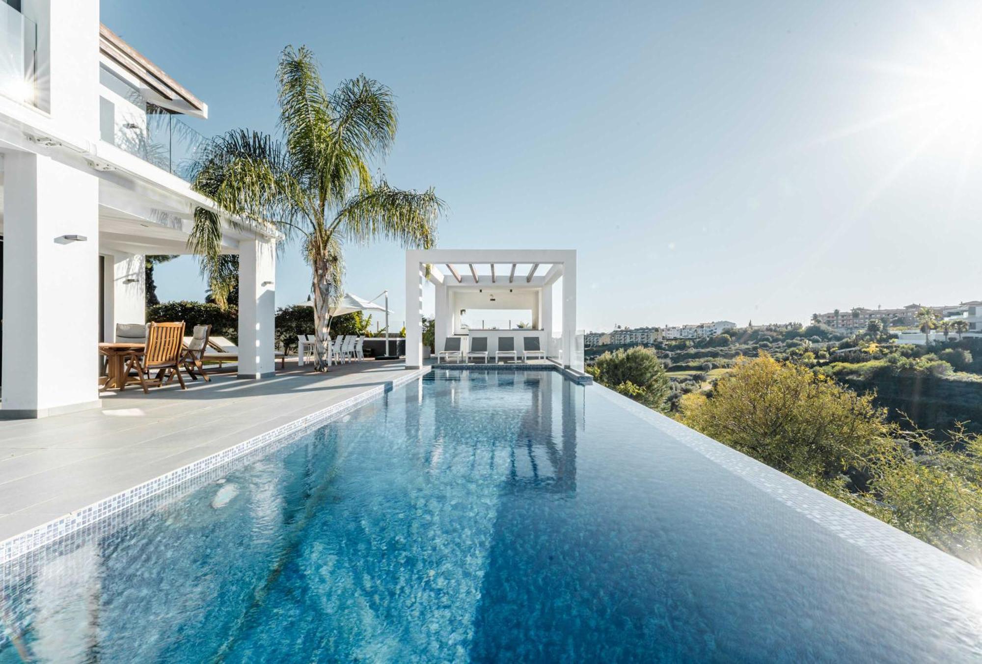 Paraiso W Parking Gym Pool Lounge Cinema Villa Estepona