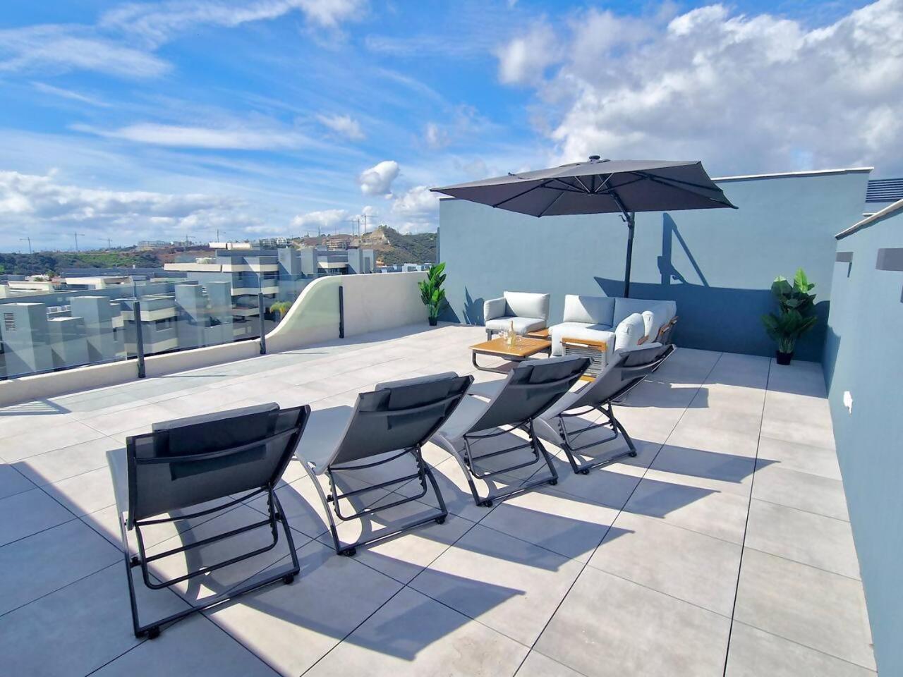 Apartment Sr Oasis 325 2 Bdr Penthouse With Sea View