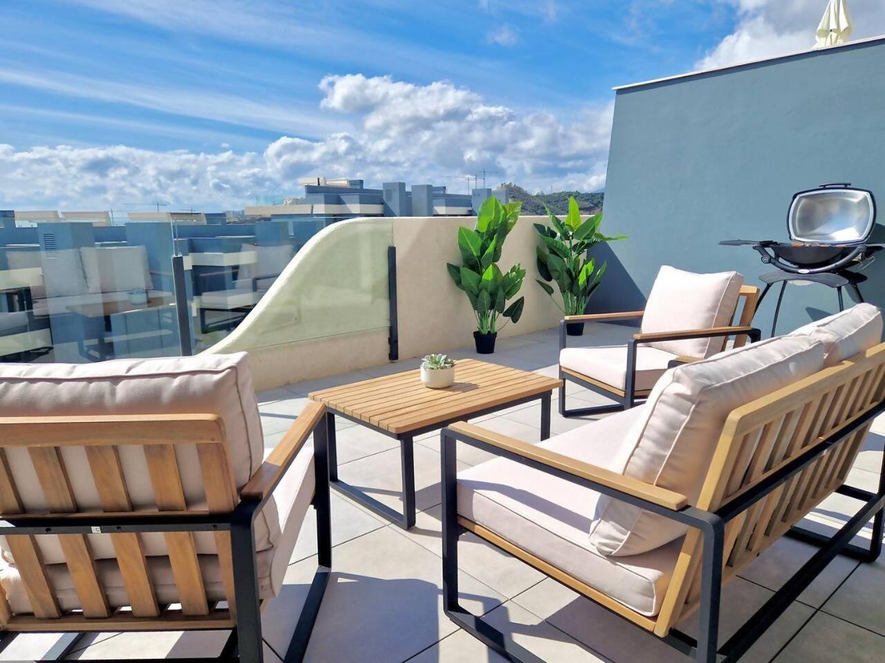 Apartment Sr Oasis 325 2 Bdr Penthouse With Sea View Estepona