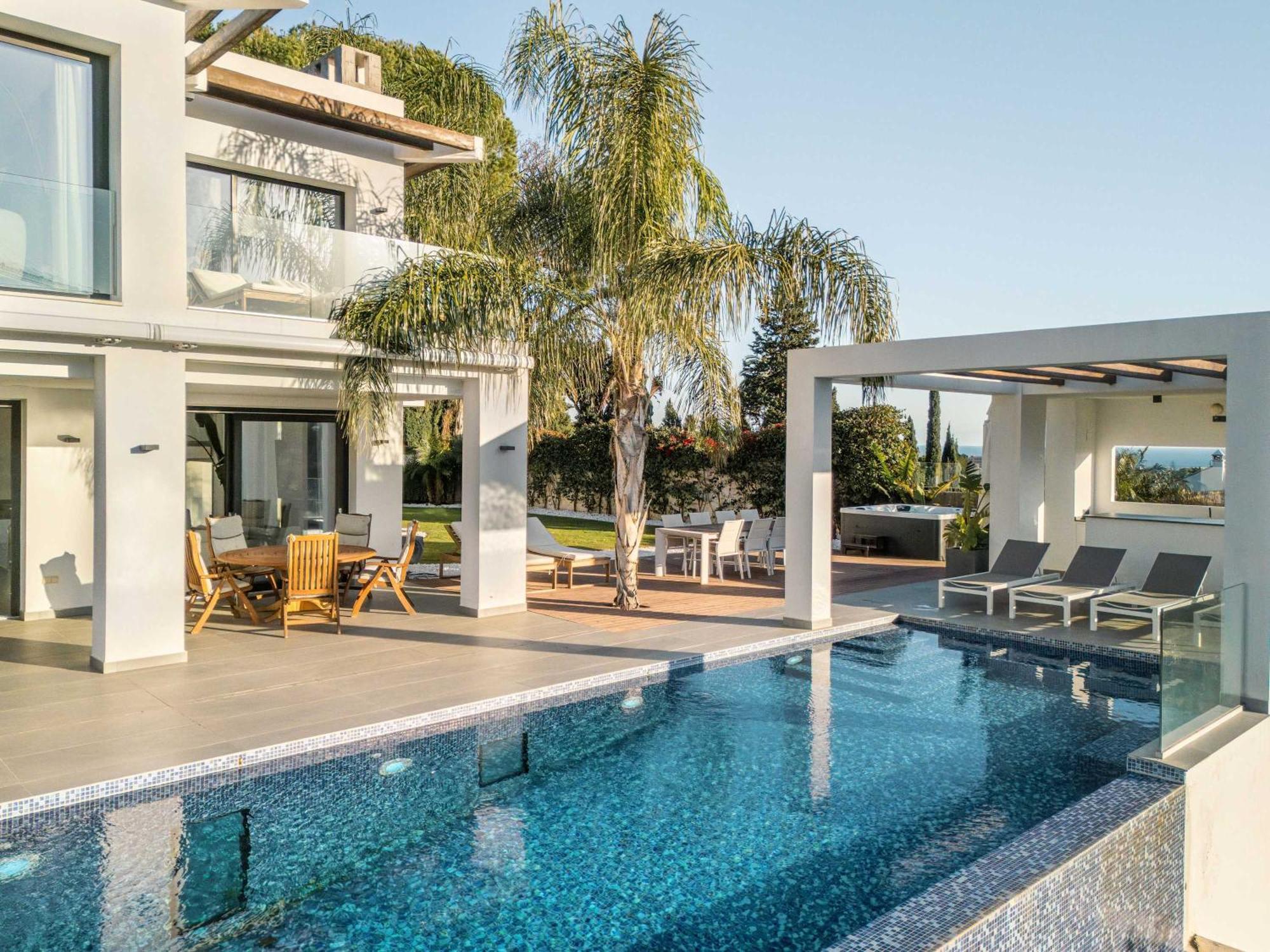 Paraiso W Parking Gym Pool Lounge Cinema