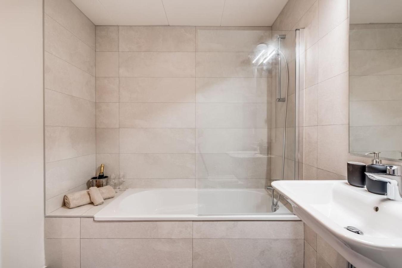 Apt. With Private Pool Wellingtonia Estepona