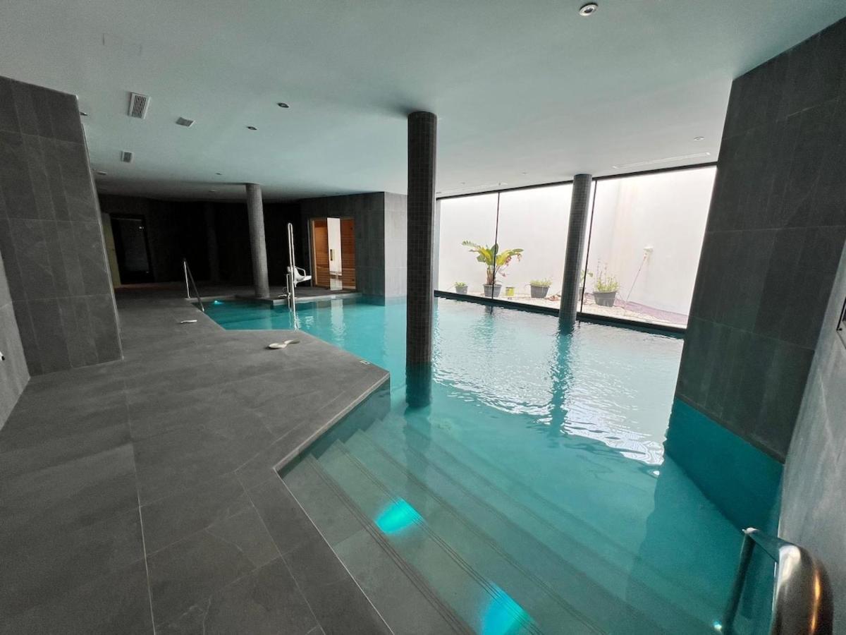Oceana Gardens Apartment