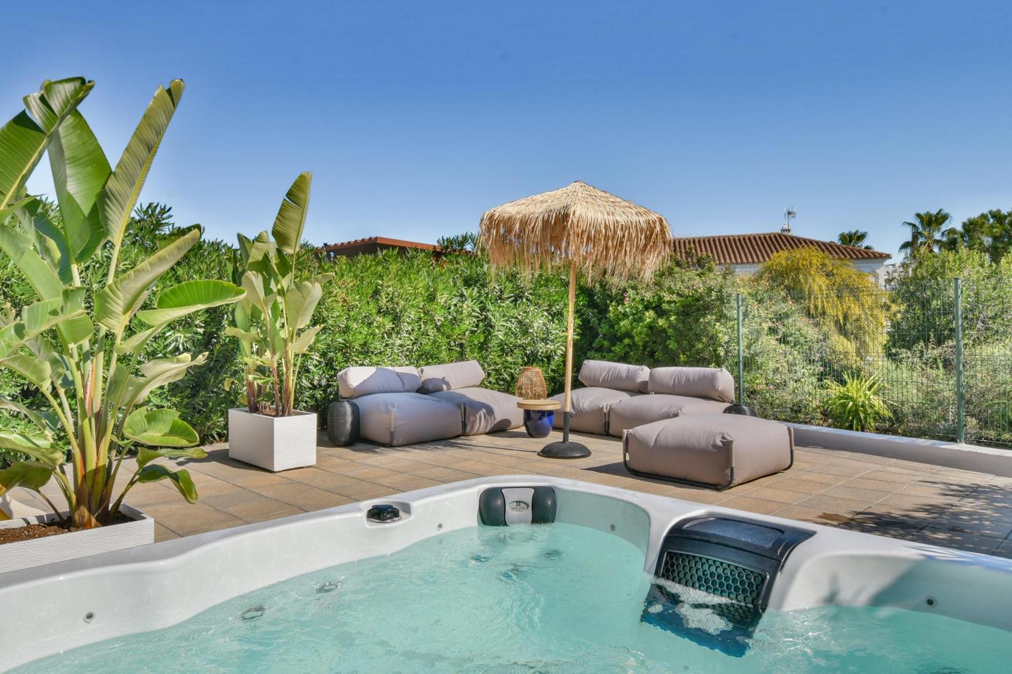 Luna Del Mar - Luxury With Jacuzzi Apartment Estepona