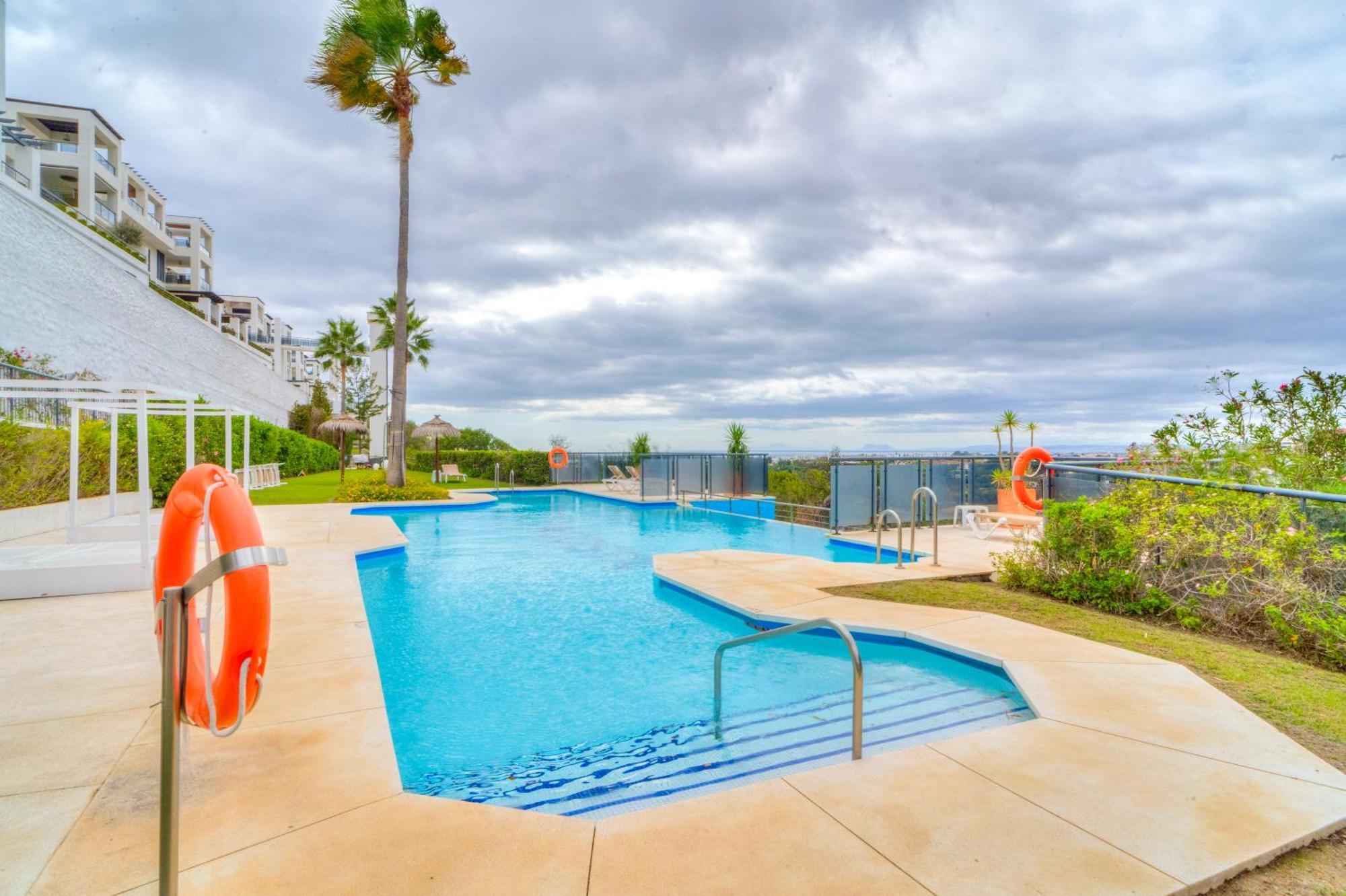 Apartment Serendipity Flat- Stunning Views And Serene Interior Estepona