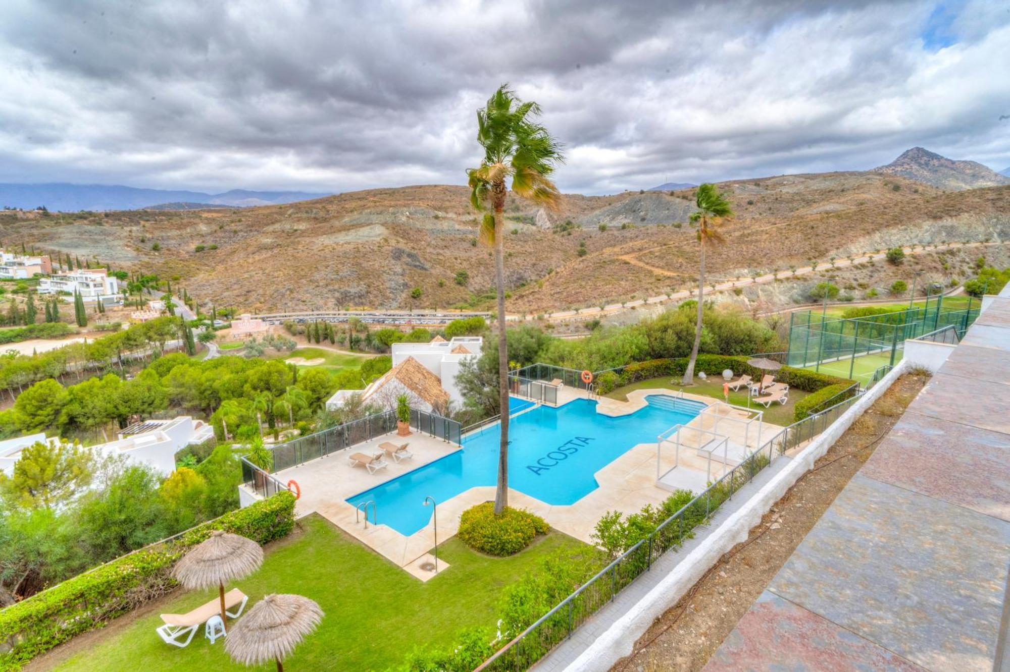 Serendipity Flat- Stunning Views And Serene Interior * Estepona