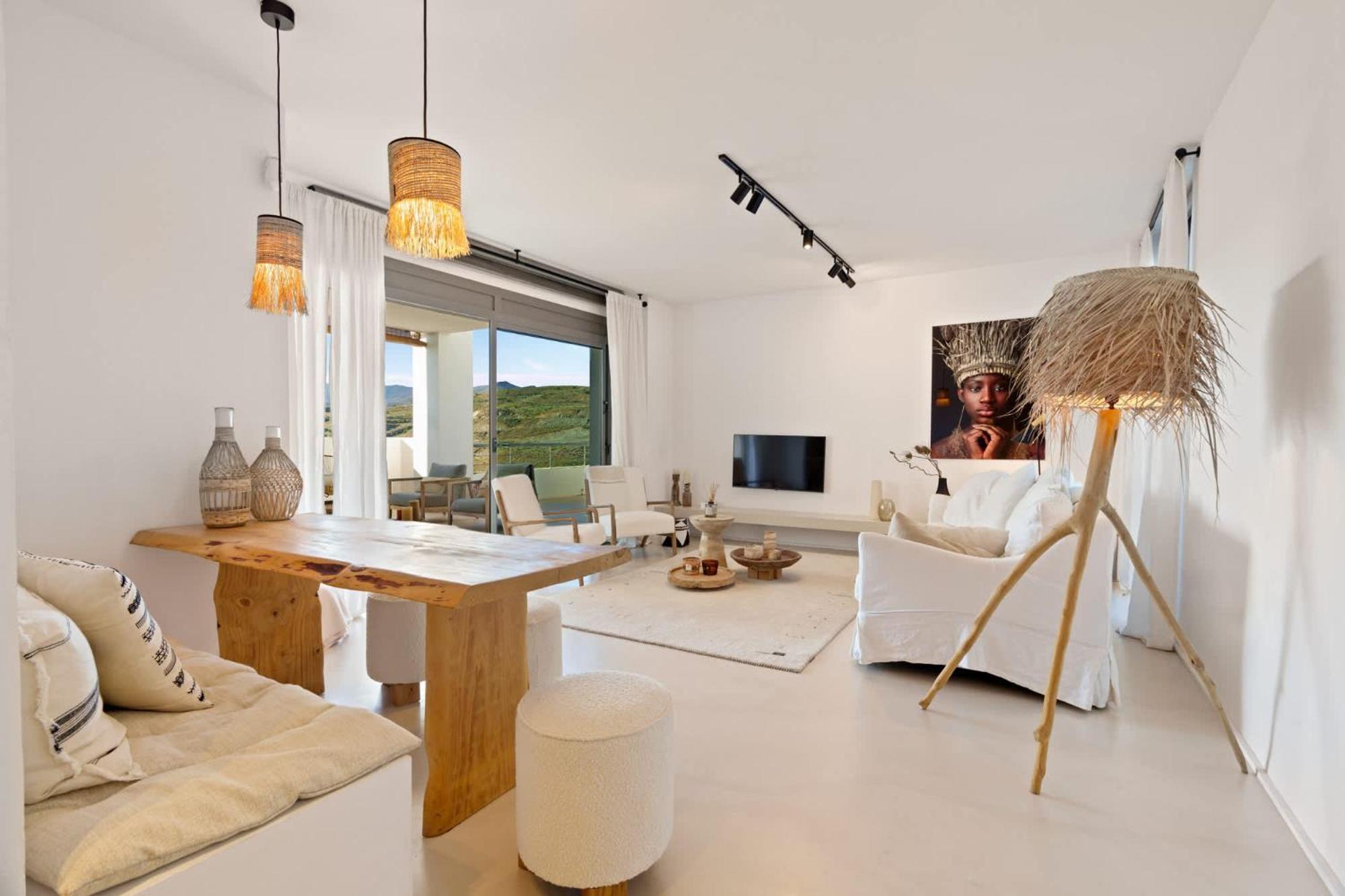 Serendipity Flat- Stunning Views And Serene Interior * Estepona