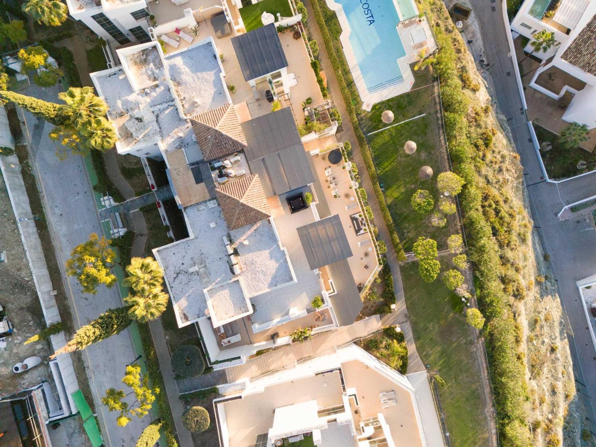 Serendipity Flat- Stunning Views And Serene Interior *