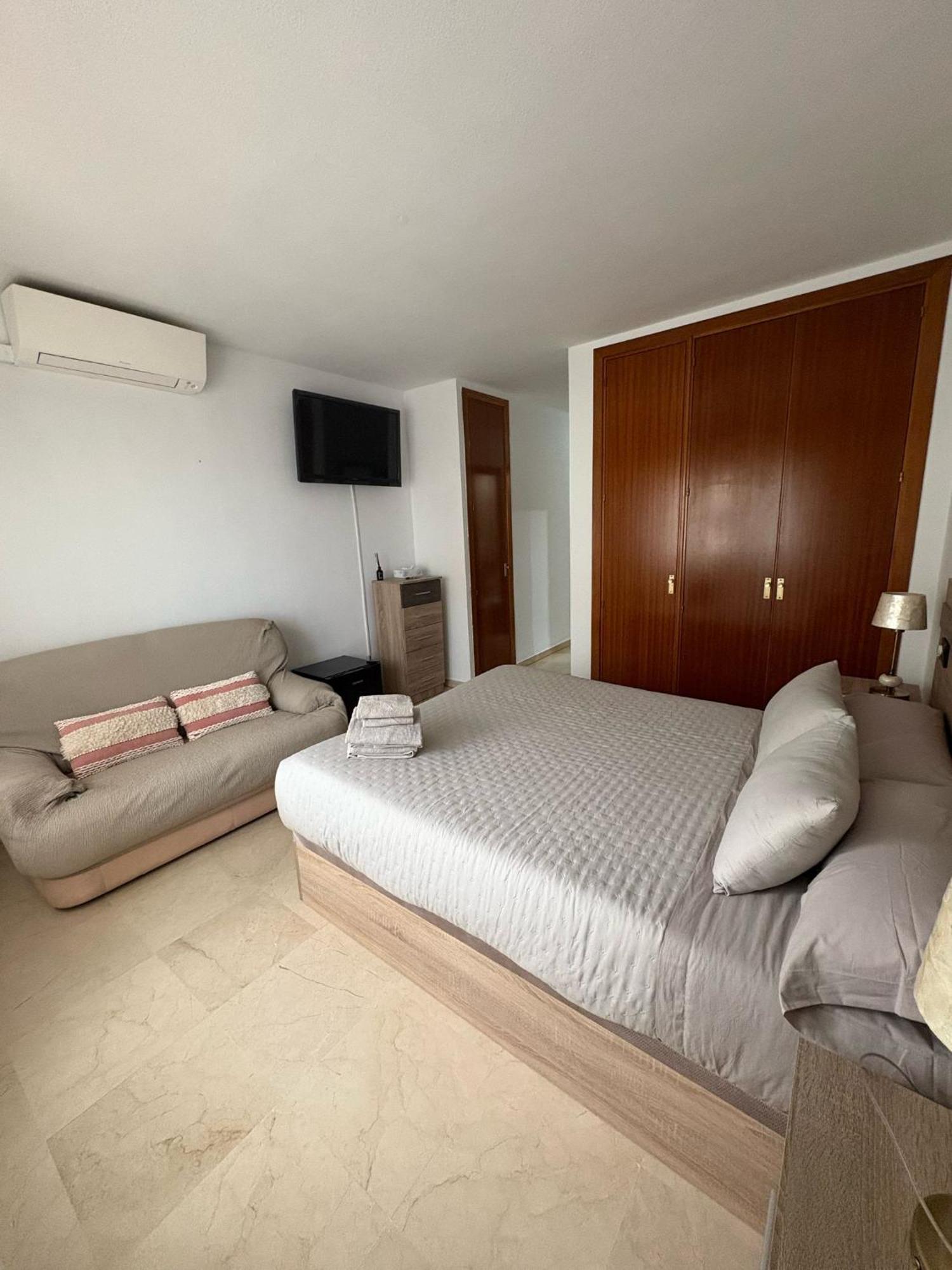 Private Next To The Marina Hospedagem domiciliar *