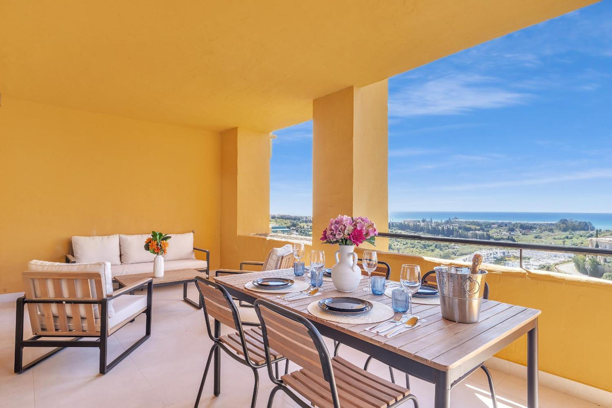 Terrazas Del Sol Apartment *