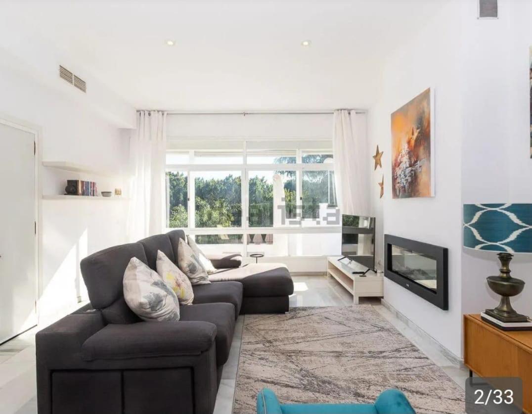 3-min Walk To , Pool , , 3br Ferienhaus Estepona
