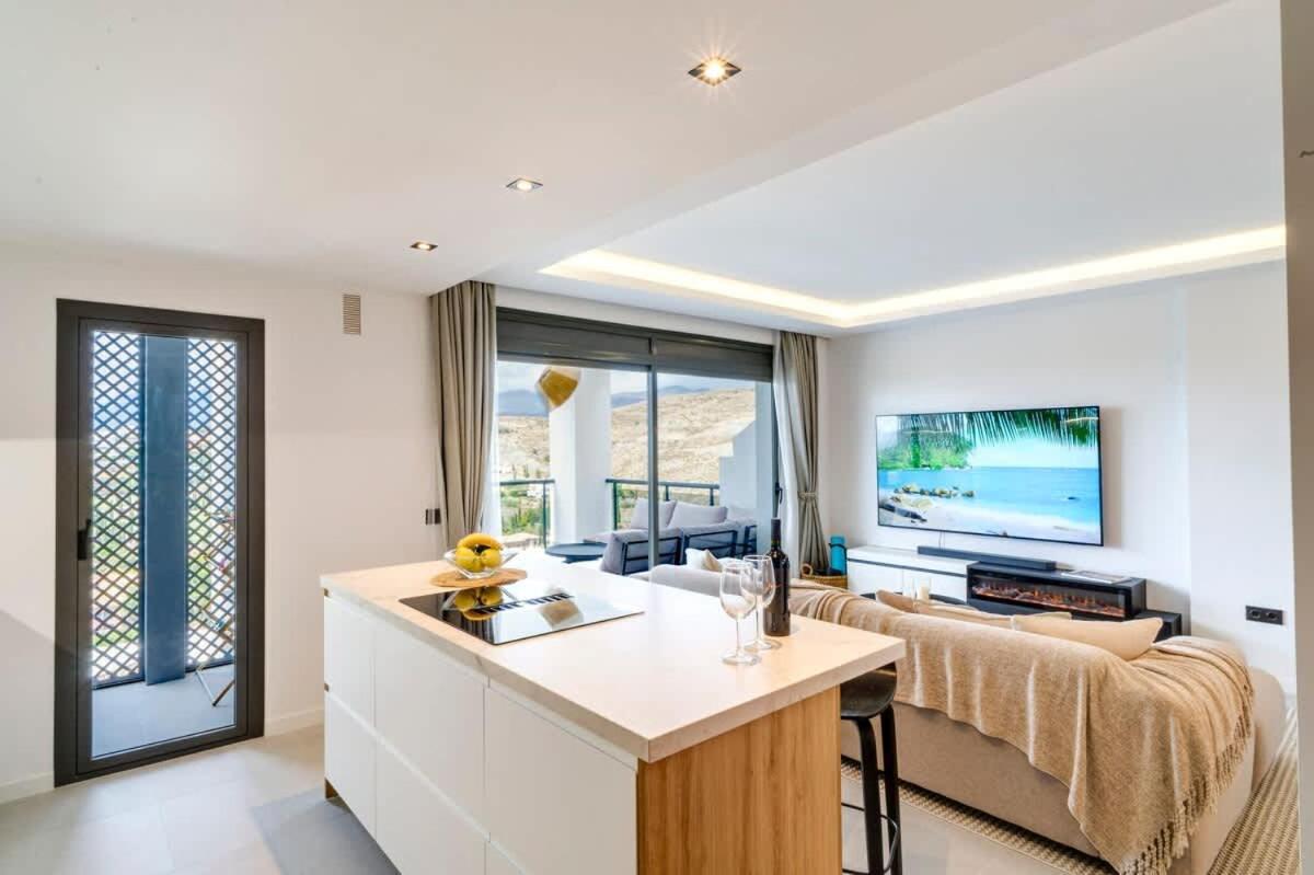 Conde Nest Flat With Wouw Views *