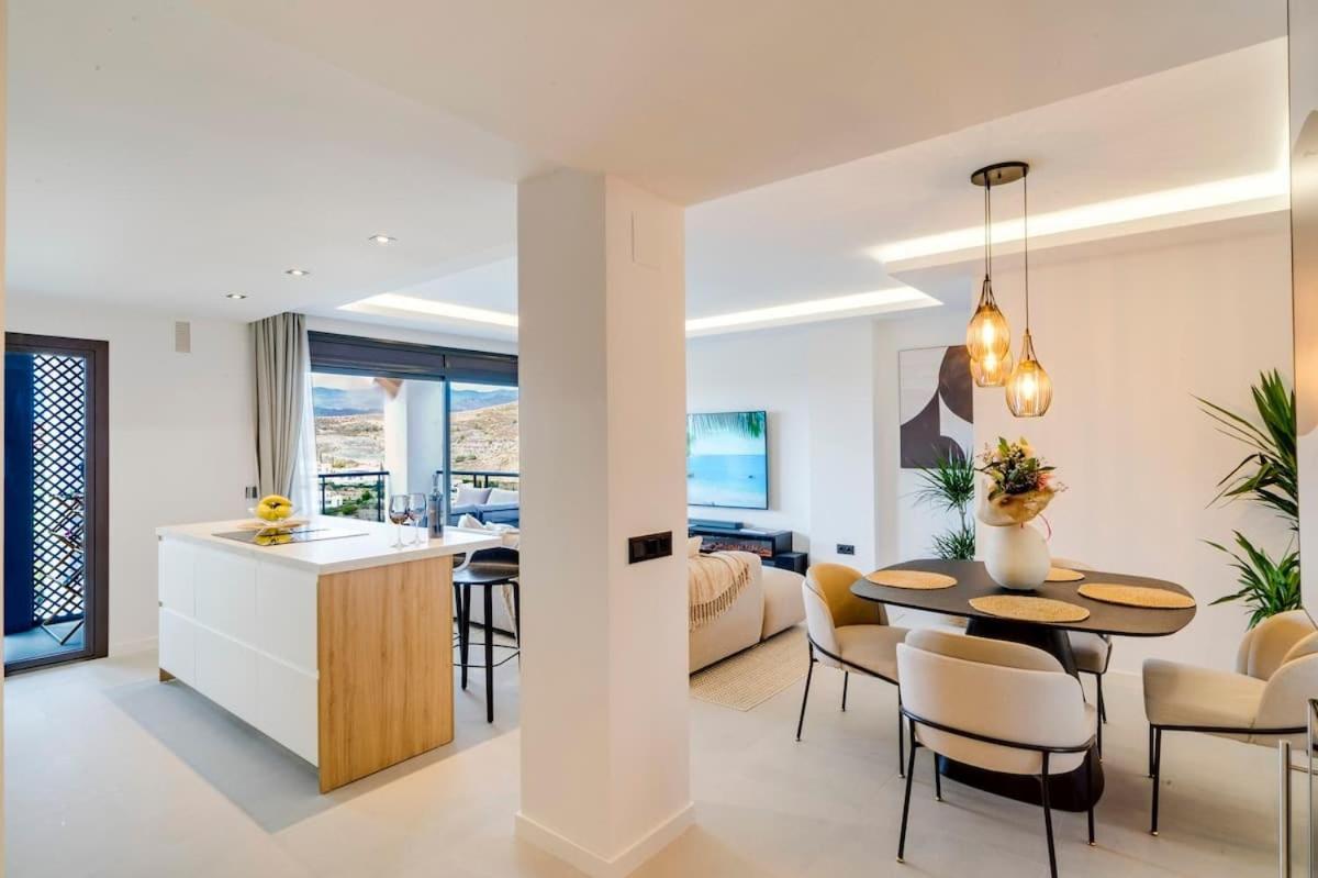 Conde Nest Flat With Wouw Views *
