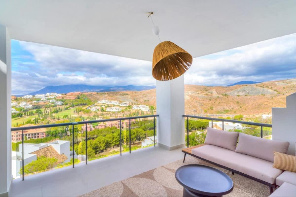 Conde Nest Flat With Wouw Views Estepona