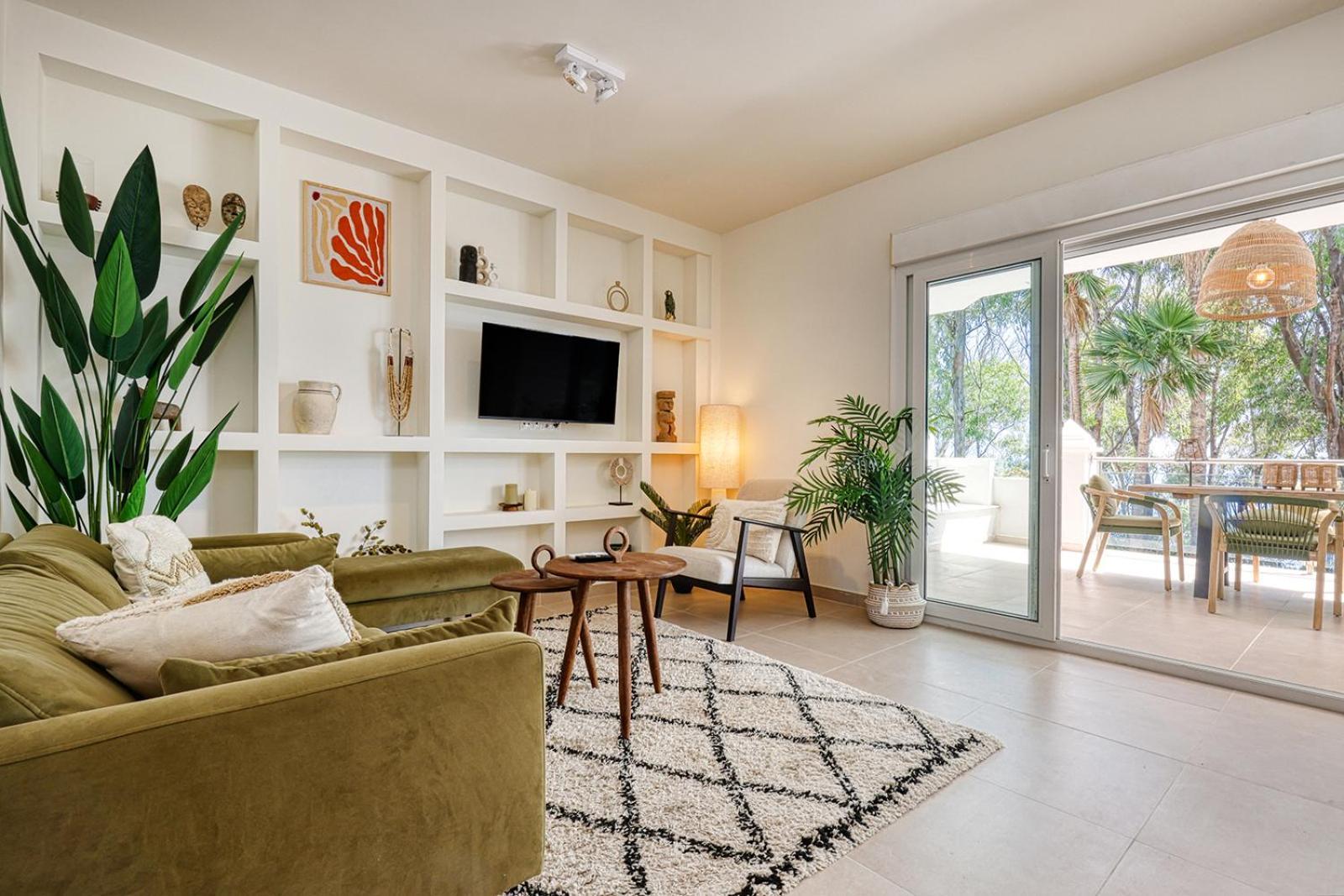 Astro Renovated & Seaview Estepona