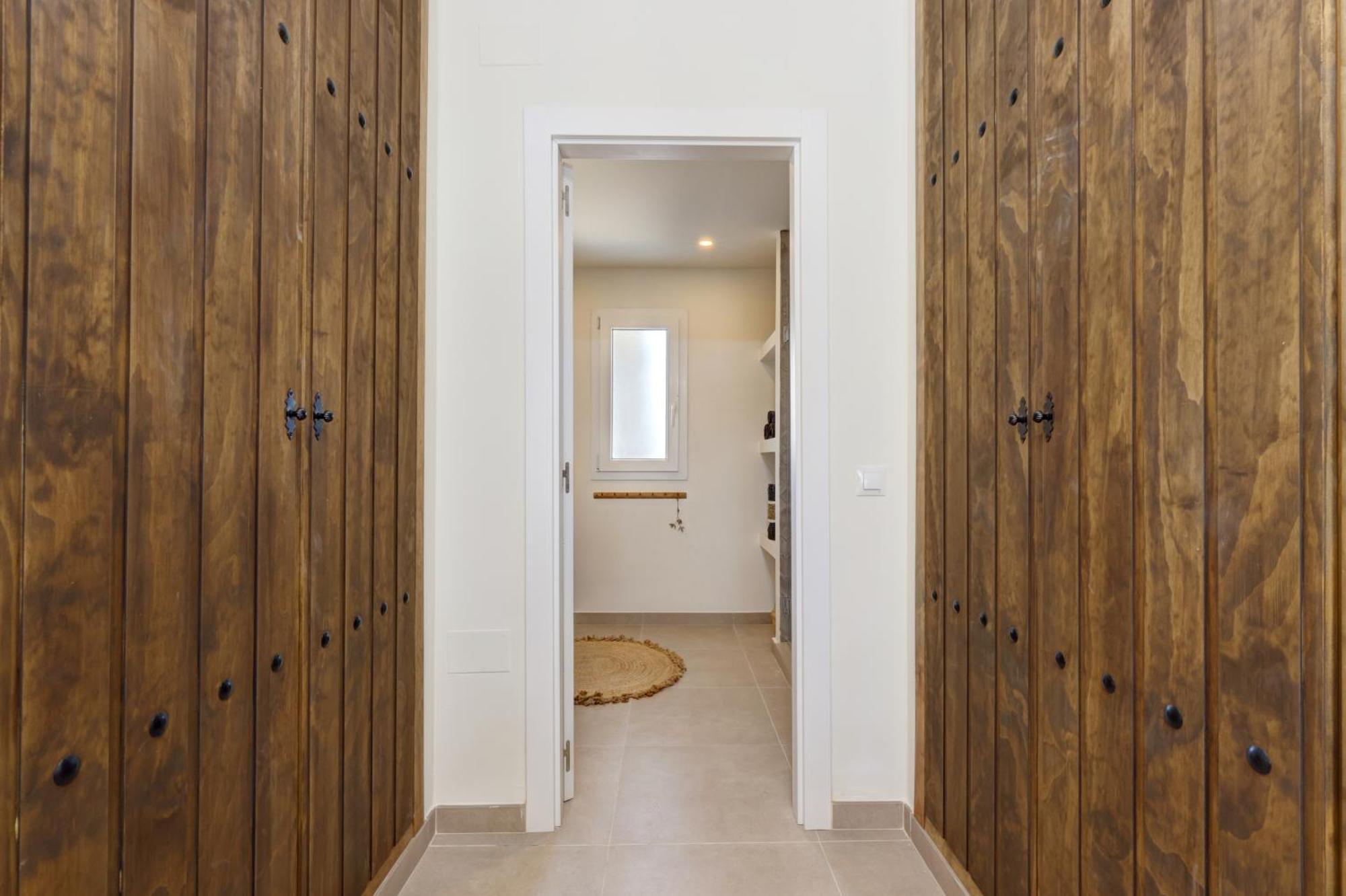 Astro Renovated & Seaview Apartment Estepona