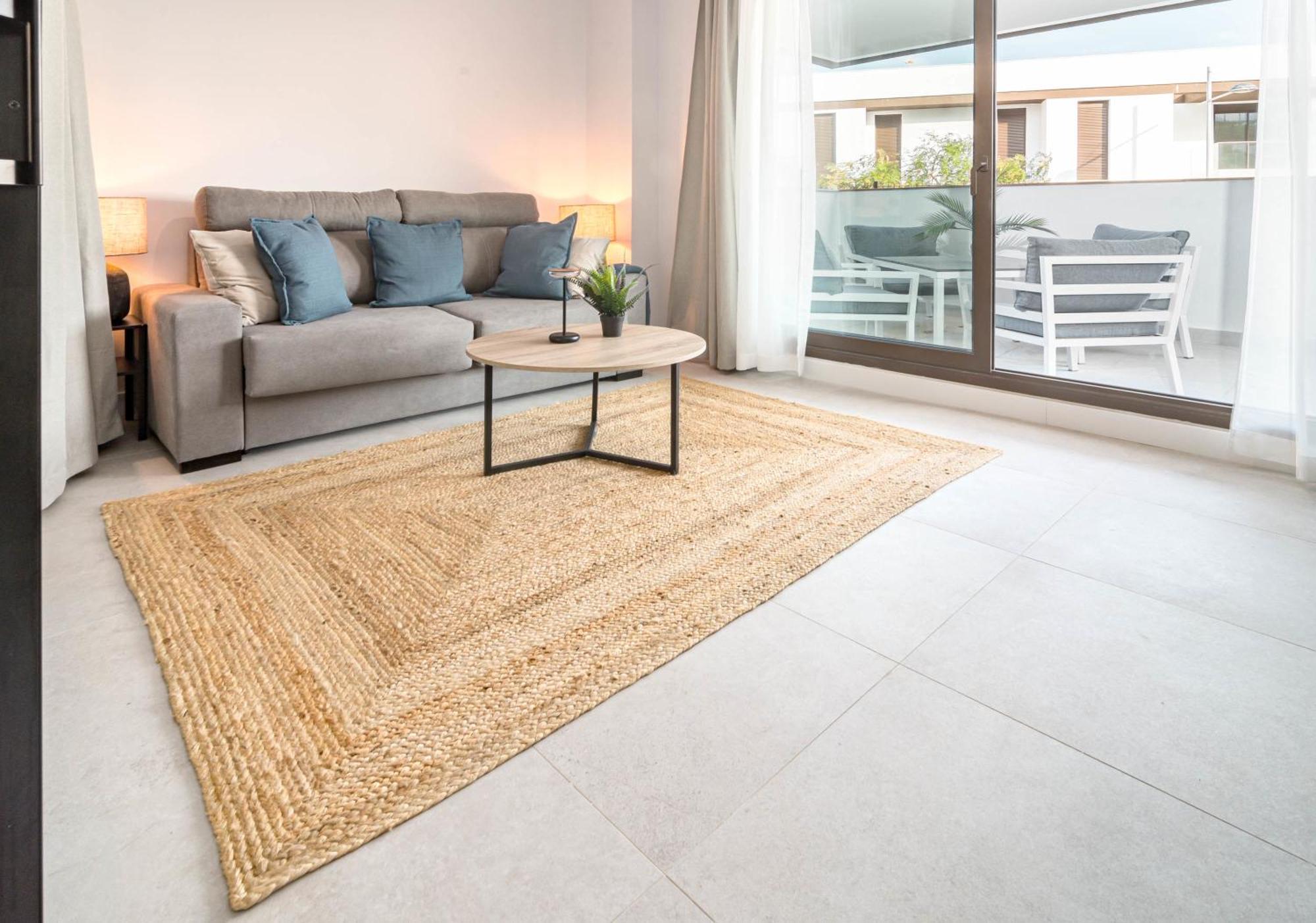 Appartement Lmea1.b.b - Modern 1-bed Flat With Pool Balcony *