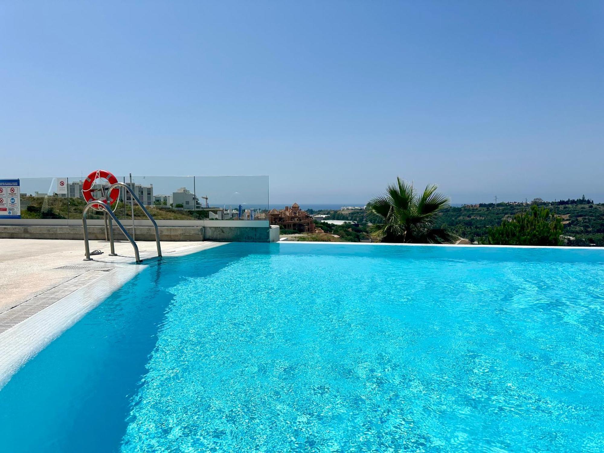 Oceana Views 3 Bedroom Apartment Estepona