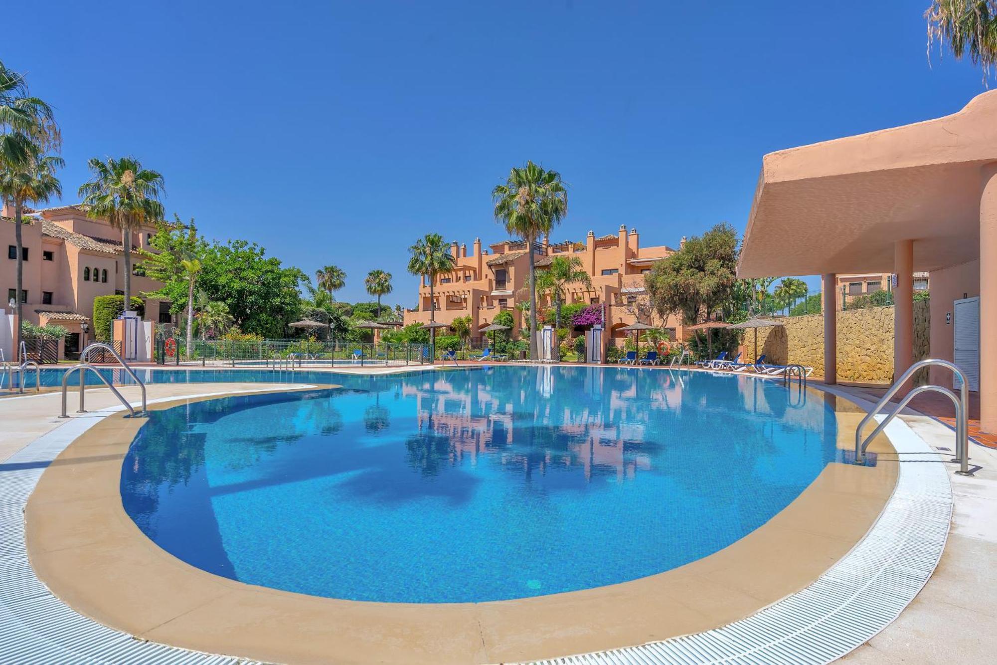Hacienda Del Sol Penthouse Apartment *
