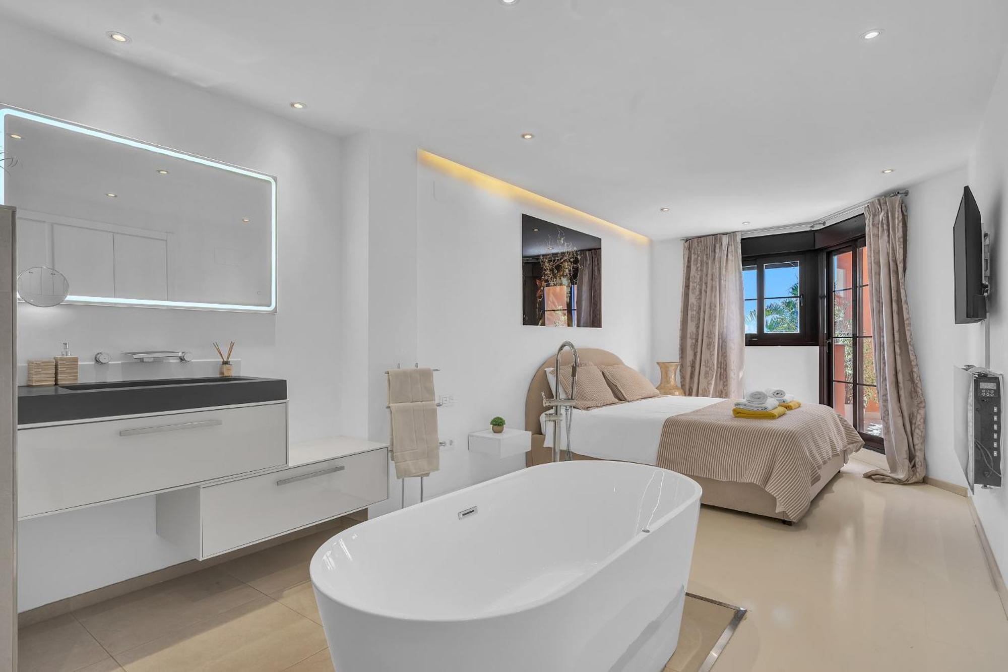Hacienda Del Sol Penthouse *