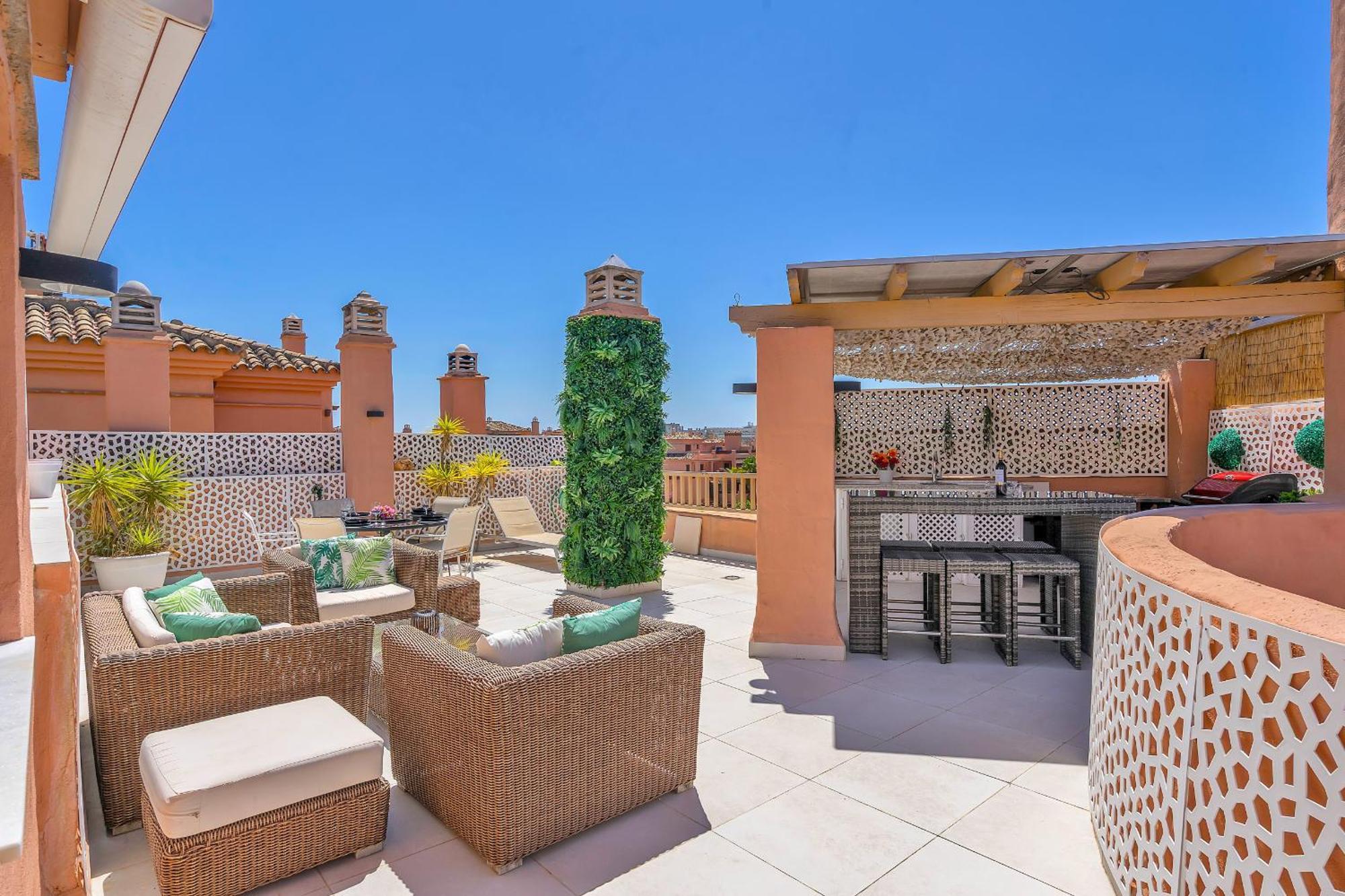 Hacienda Del Sol Penthouse * Estepona