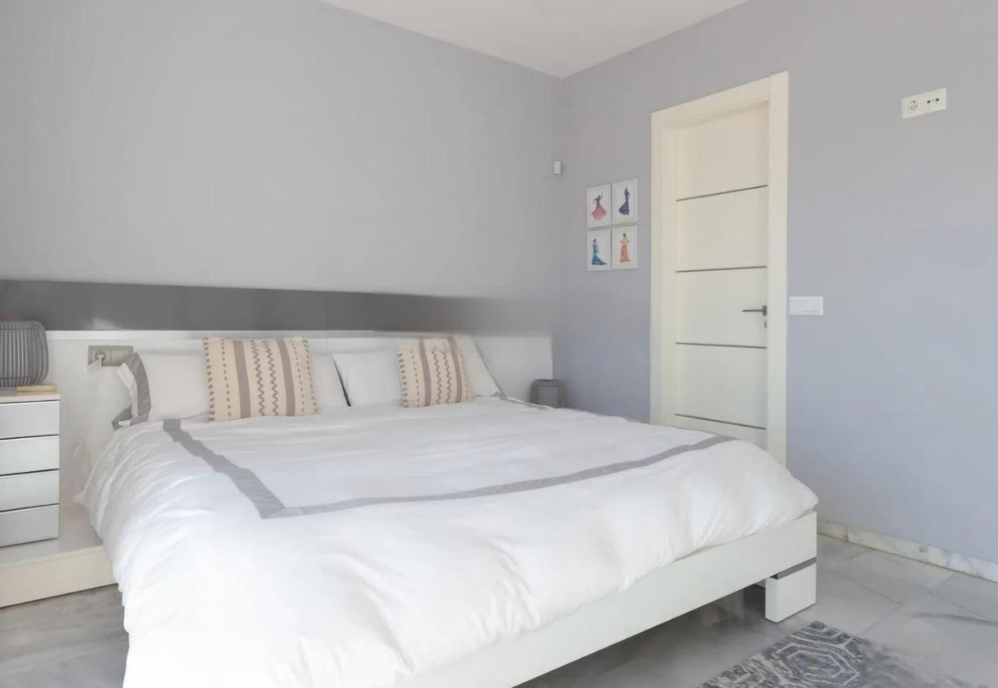 3-min Walk To , Pool , , 3br Estepona