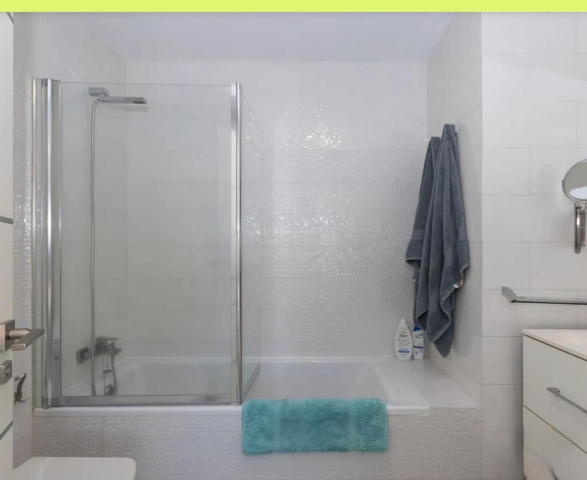 3-min Walk To , Pool , , 3br Ferienhaus *