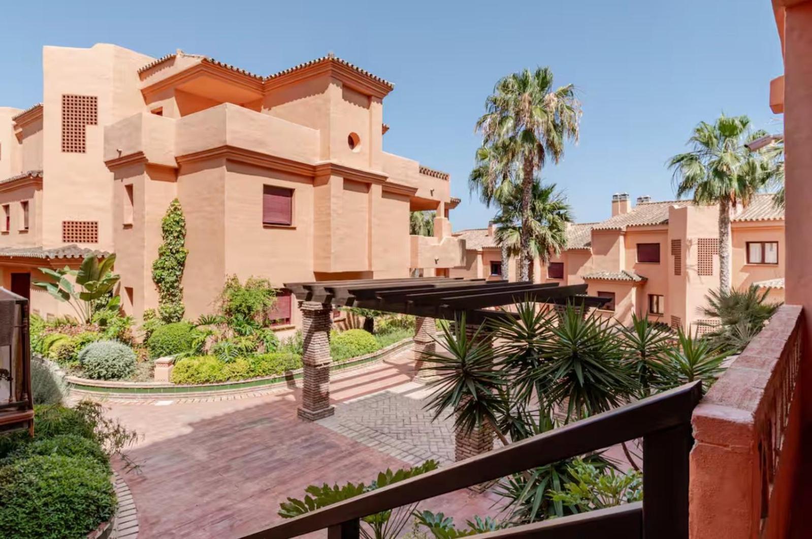 To Home&royal Marbella Estepona