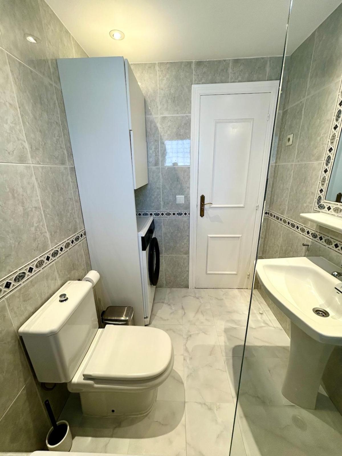 Elegant Close To The Apartment *