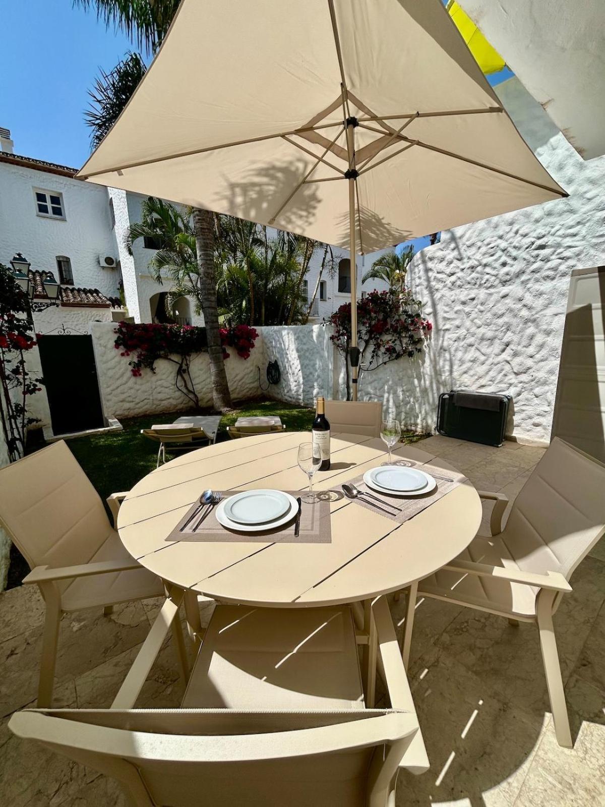 Elegant Close To The * Estepona