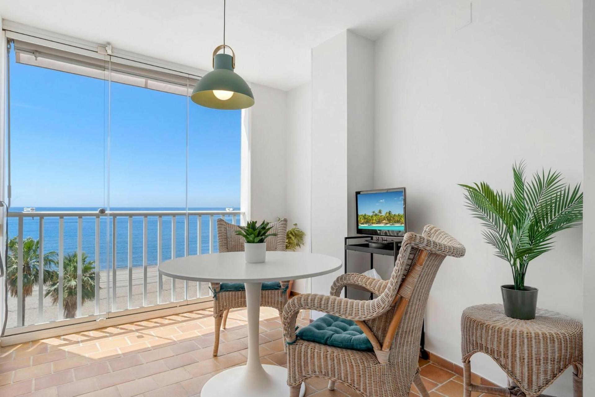 Bonito Piso En Primera Linea De Playa En Apartment *