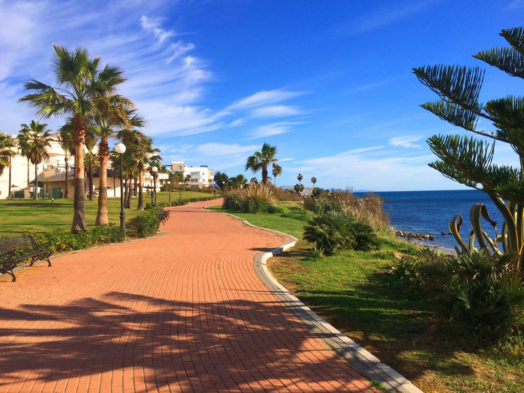 Bermuda * Estepona
