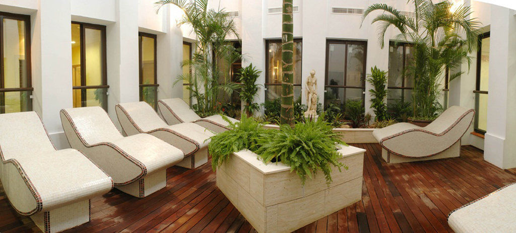 Aparthotel Albayt & 3*