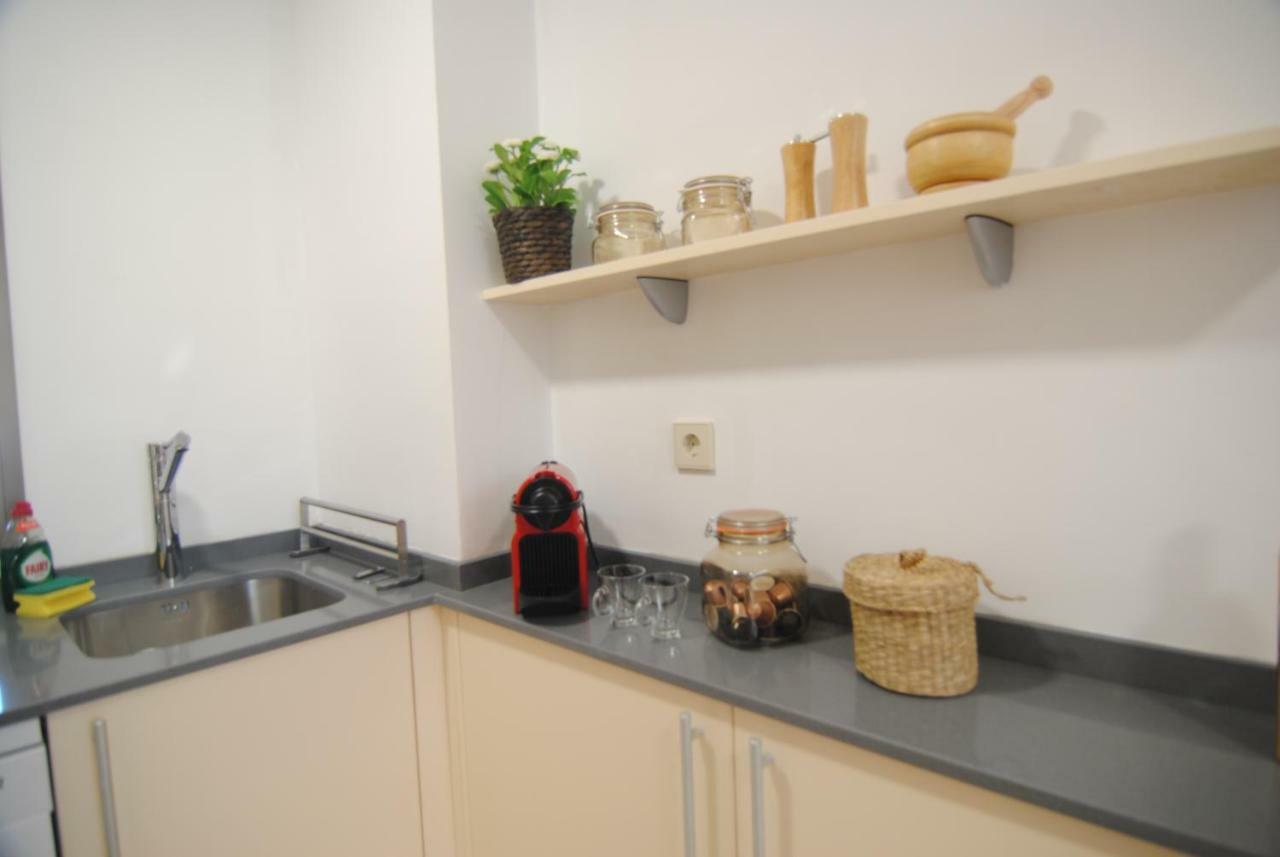 Apartment Style 2 Bedroom In The New Golden Mile Free Wifi & Parking