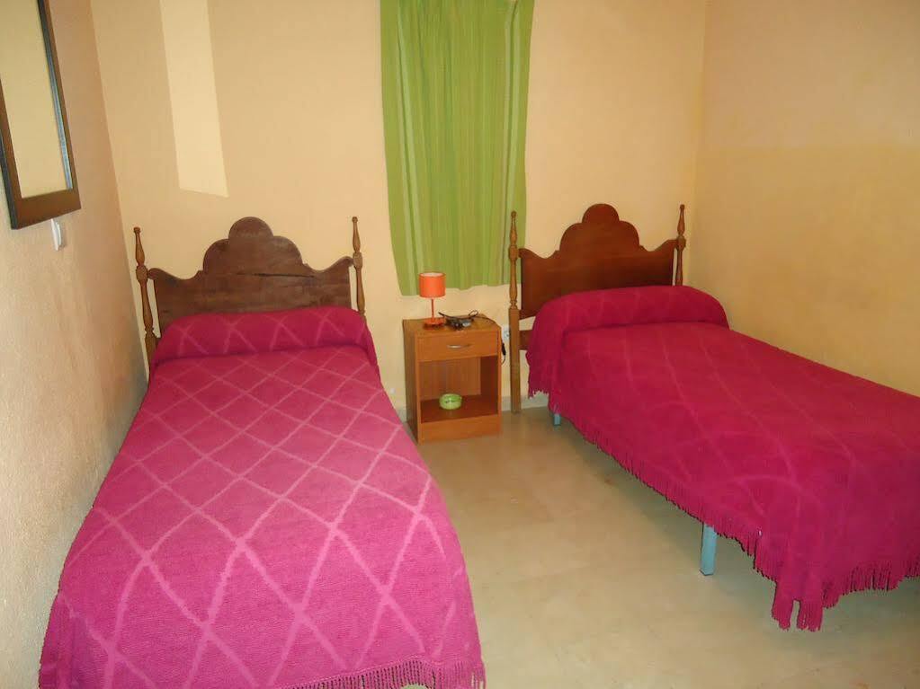 Hotel Brisas *