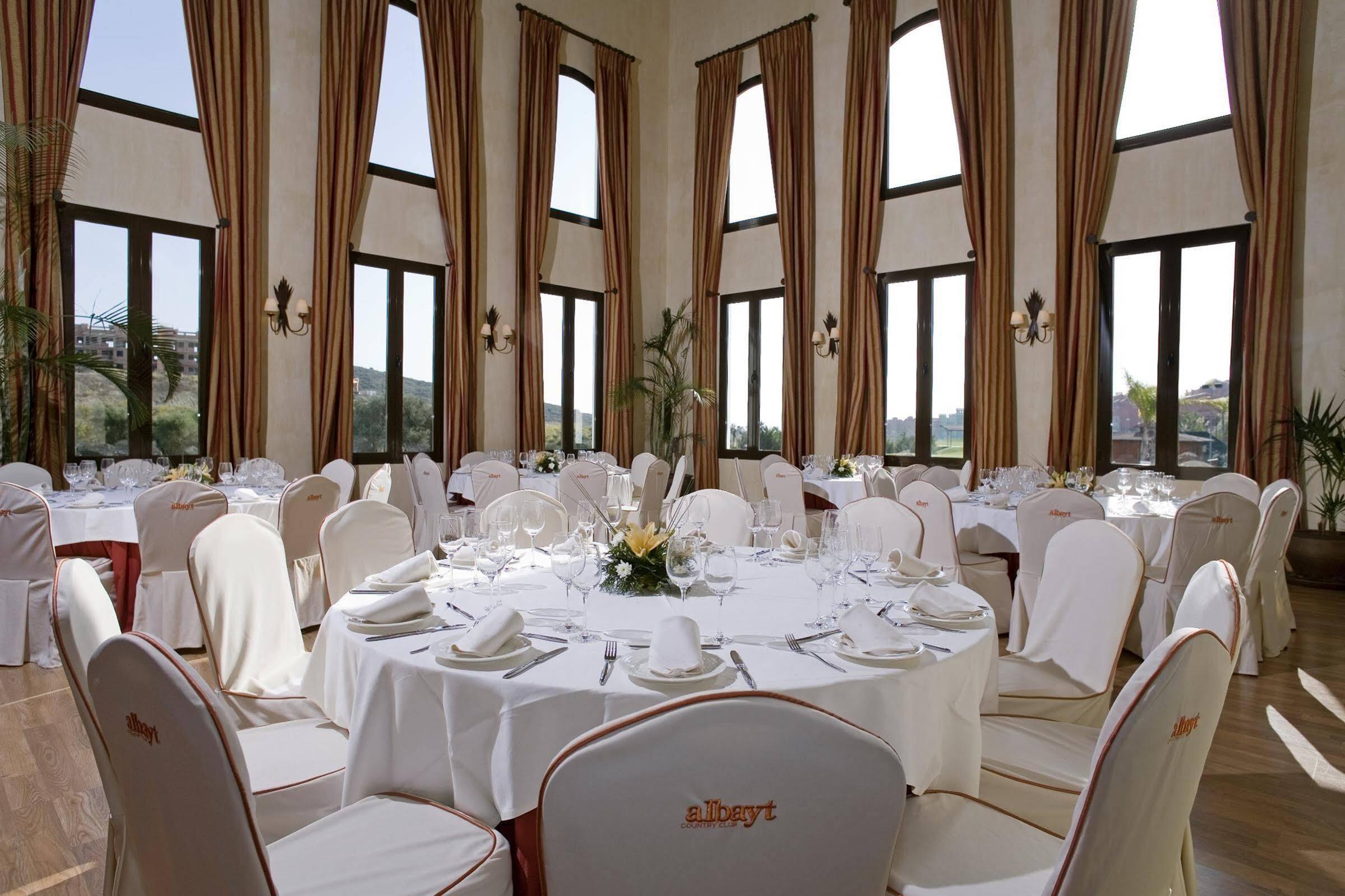 Albayt & Aparthotel Estepona