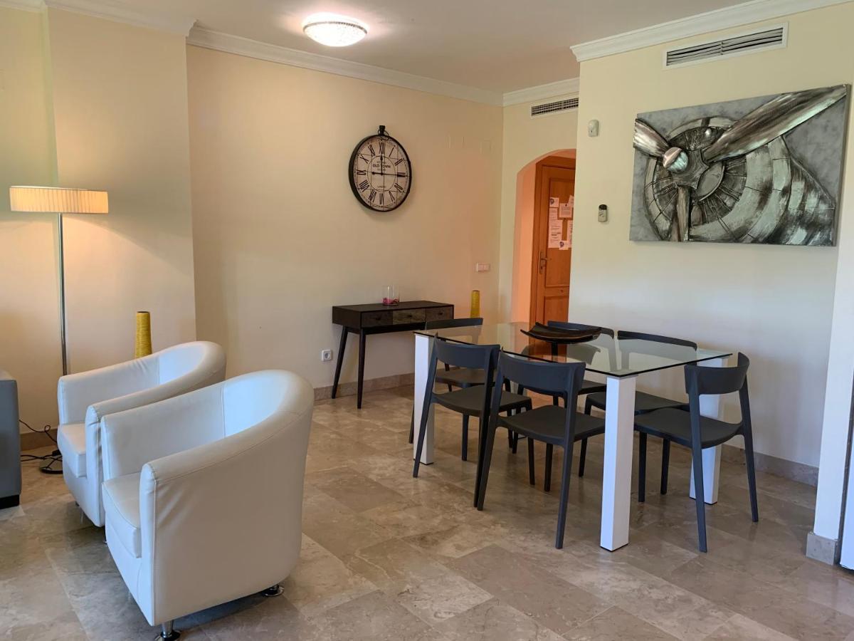 Aparthotel Albayt & Estepona