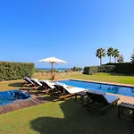 Las Ranas CASASOLA BEACH VILLA 15PAX