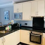 Villa Pedro, Beach House Zwischen Marbella Und Estepona