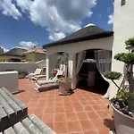 Spectacular Views At Beachfront Townhouse Rdr318